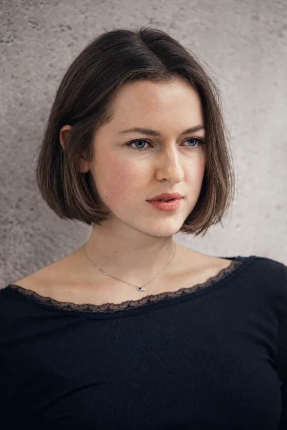 Same test portrait with a French Bob